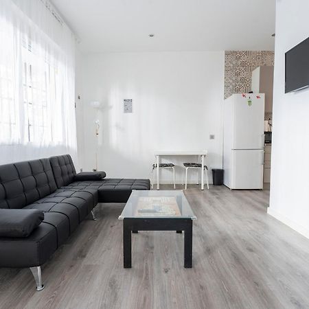 Hogar En Calle Lavapies Madrid Bagian luar foto
